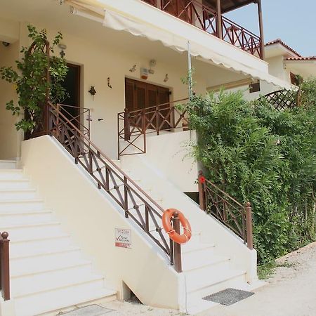 Two-Floor House Next To Sea Apartment Loutraki  Exterior photo